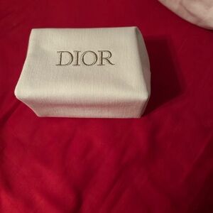 Beautiful white & gold cosmetic pouch NWOT